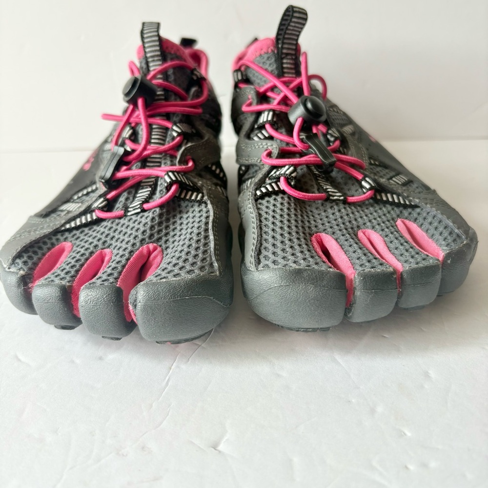 Fila Skeletoes Gray & Hot Pink Barefoot Running Shoes - Picture 3 of 8